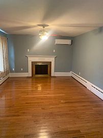 430 Sherman St, Fall River, Ma 02723 Beautiful House in Fall River, MA (Photo 6 of 10)