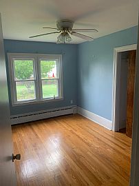 430 Sherman St, Fall River, Ma 02723 Beautiful House in Fall River, MA (Photo 8 of 10)