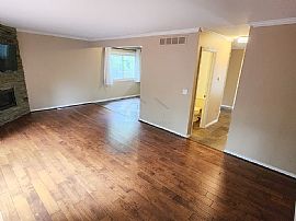 702 Davis Ave, Birmingham, Mi 48009 House For Rent in Birmingham, MI (Photo 6 of 9)