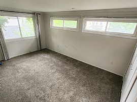 702 Davis Ave, Birmingham, Mi 48009 House For Rent in Birmingham, MI (Photo 7 of 9)