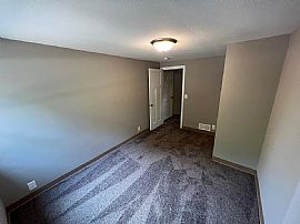 4901 Larkspur Ln, Edina, Mn 55435  Home Sweet Home in Edina, MN (Photo 8 of 10)