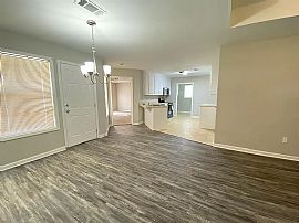 705 Wayne Dr, Canton, Ms 39046 Home For Rent in Canton, MS (Photo 3 of 7)