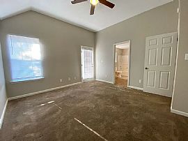 7583 Tally Ho Dr E, Olive Branch, Ms 38654  Peaceful House  in Olive Branch, MS (Photo 6 of 9)