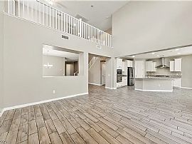 7205 Pine Bridge Ct, Las Vegas, Nv 89148 in Las Vegas, NV (Photo 4 of 12)