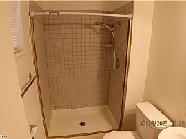 6320 Hobart Ave, Las Vegas, Nv 89107 in Las Vegas, NV (Photo 9 of 10)