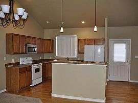 89 W Dooley Ln, Belgrade, Mt in Belgrade, MT (Photo 2 of 11)