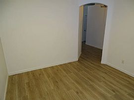 200 Tug Boat Ct, Henderson, Nv 89012 in Henderson, NV (Photo 4 of 9)