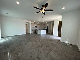 848 Tina Way, Madera, Ca 93636 House For Rent in Madera, CA (Photo 10 of 10)