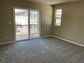 723 Cottonwood Hill Pl, Henderson, Nv 89011 House For Rent in Henderson, NV (Photo 7 of 12)