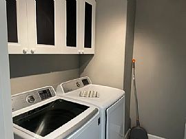 7885 Cadiz Ct, Sparks, Nv 89436  House For Rent in Sparks, NV (Photo 7 of 9)