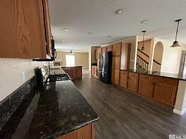 17895 Timber Grove Ct, Reno, Nv 89508  House For Rent in Reno, NV (Photo 4 of 10)