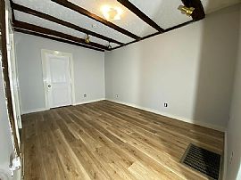 563 White Mountain Hwy, Milton, Nh 03851 House For Rent in Milton, NH (Photo 8 of 9)