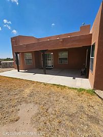 5070 Usana Ct, Las Cruces, Nm 88012 House For Rent in Las Cruces, NM (Photo 2 of 9)