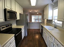 2804 Leicester Ct, Apex, Nc 27539 Peaceful House For Rent in Apex, NC (Photo 6 of 12)