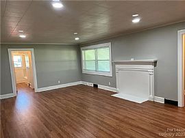 2251 Statesville Blvd, Salisbury, Nc 28147  House For Rent in Salisbury, NC (Photo 4 of 9)