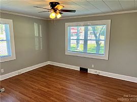 2251 Statesville Blvd, Salisbury, Nc 28147  House For Rent in Salisbury, NC (Photo 6 of 9)