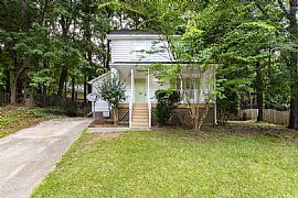  137 Gold Meadow Dr, Cary, Nc 27513  Nice House For Rent in Cary, NC (Photo 2 of 12)