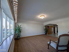 305 N Torning St, Tioga, Nd 58852 House For Rent in Tioga, ND (Photo 2 of 12)