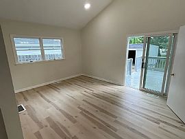 121 Brookfield Rd, Avon Lake, Oh 44012 Home Sweet Home For Rent in Avon Lake, OH (Photo 6 of 11)