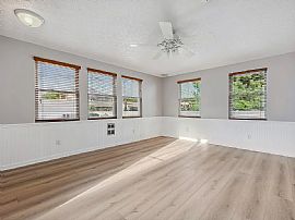 6560 Rugosa Ave, Reynoldsburg, Oh 43068 House For Rent in Reynoldsburg, OH (Photo 6 of 11)