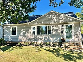 5109 Melody Ln, Willoughby, Oh 44094 House For Rent in Willoughby, OH