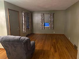 6013 Biddulph Rd, Brooklyn, Oh 44144  Nice House For Rent in Brooklyn, OH (Photo 5 of 12)