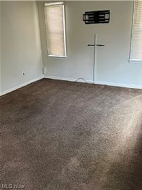 243 Grand Blvd, Bedford, Oh 44146 Peaceful House For Rent in Bedford, OH (Photo 4 of 12)