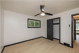 23785 Glenhill Dr, Beachwood, Oh 44122  Spacious House For Rent in Beachwood, OH (Photo 9 of 11)