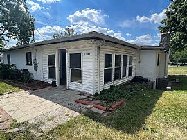 11105 Centennial Ave, Blue Ash, Oh 45242  Nice House For Rent in Blue Ash, OH