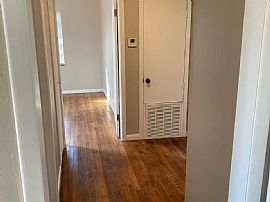 10407 Ridgeview Dr, Oklahoma City, Ok 73120  Nice House For Ren in Oklahoma City, OK (Photo 7 of 10)