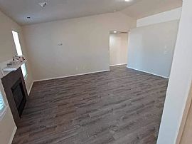 2992 S 12th St, Lebanon, Or 97355  House For Rent in Lebanon, OR (Photo 6 of 12)