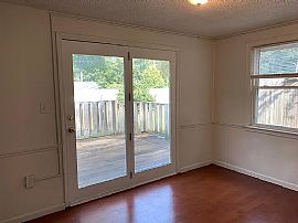 43 Thorpe St, North Haven, Ct 06473 in North Haven, CT (Photo 5 of 10)