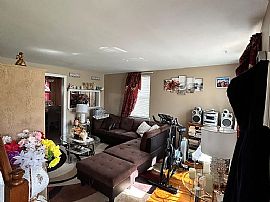 120 Virginia Ave, Unit 120, Bridgeport, Ct 06610 in Bridgeport, CT (Photo 2 of 12)