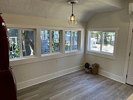 1375 Lee St Se, Salem, Or 97302  House For Rent in Salem, OR (Photo 5 of 12)