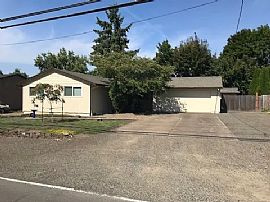 853 Ne Sunrise Ln, Hillsboro, Or 97124  House For Rent  in Hillsboro, OR
