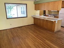 853 Ne Sunrise Ln, Hillsboro, Or 97124  House For Rent  in Hillsboro, OR (Photo 7 of 11)