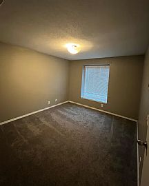 650 S 44th St, Springfield, Or 97478 House For Rent in Springfield, OR (Photo 8 of 9)