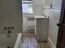 75 1/2 Butler St, Kingston, Pa 18704 House For Rent in Kingston, PA (Photo 6 of 7)