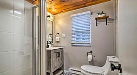 105 Pony Path, Pocono Lake, Pa 18347  House For Rent in Pocono Lake, PA (Photo 9 of 11)