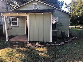 1119 Mckinley Ave Ne, Huntsville, Al 35801 in Huntsville, AL (Photo 9 of 10)