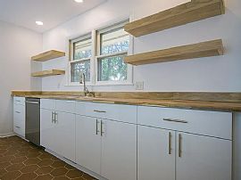 10038 Torino Dr Se, Huntsville, Al 35803 in Huntsville, AL (Photo 3 of 12)