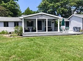 155 Green Hill Ave, South Kingstown, Ri 02879 in South Kingstown, RI