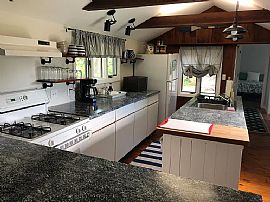 155 Green Hill Ave, South Kingstown, Ri 02879 in South Kingstown, RI (Photo 6 of 7)