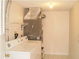 882 Halifax Dr, Warwick, Ri 02886 House For Rent in Warwick, RI (Photo 5 of 6)