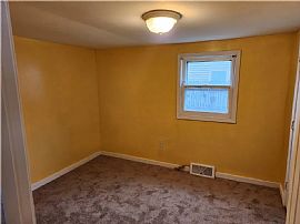 87 Cedar Ave, East Providence, Ri 02915  House For Rent in East Providence, RI (Photo 5 of 9)