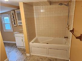 87 Cedar Ave, East Providence, Ri 02915  House For Rent in East Providence, RI (Photo 8 of 9)