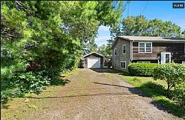 65 Alder Rd, South Kingstown, Ri 02879 House For Rent in South Kingstown, RI (Photo 2 of 8)
