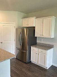 2087 Ainsley Dr, Little River, Sc 29566  House For Rent in Little River, SC (Photo 4 of 7)