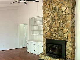 7 Woodharbor Dr, Taylors, Sc 29687  Lovely House For Rent in Taylors, SC (Photo 3 of 5)