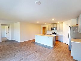 183 Pine Forest Dr, Conway, Sc 29526  Lovely House For Rent in Conway, SC (Photo 4 of 11)